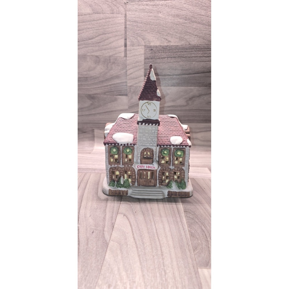 Noma Dickensville Collectables Porcelain City Hall 1991
